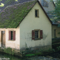 Romantic-little-cottage-_